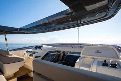 Ferretti Yachts Custom Line 100