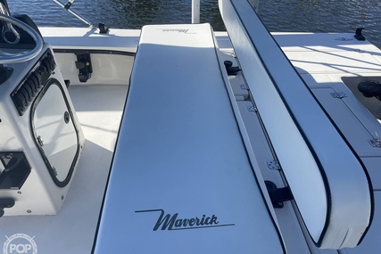 Maverick 18 Master Angler