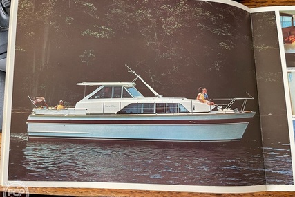 Chris Craft 37 Constellation