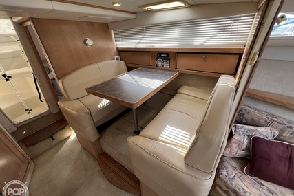 Bayliner Avanti 3255