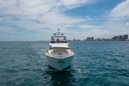 Ferretti Yachts 830HT