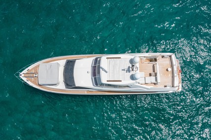 Ferretti Yachts 830HT