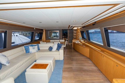 Ferretti Yachts 830HT