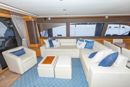 Ferretti Yachts 830HT