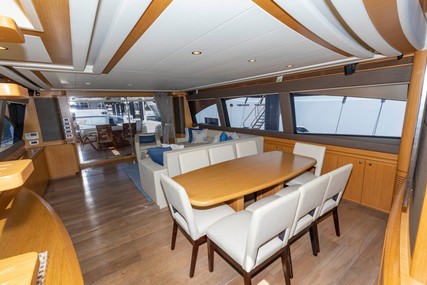 Ferretti Yachts 830HT