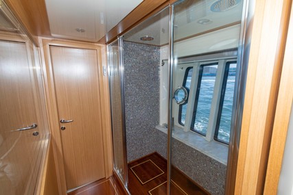 Ferretti Yachts 830HT