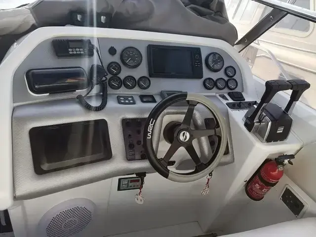 Sunseeker Martinique 38