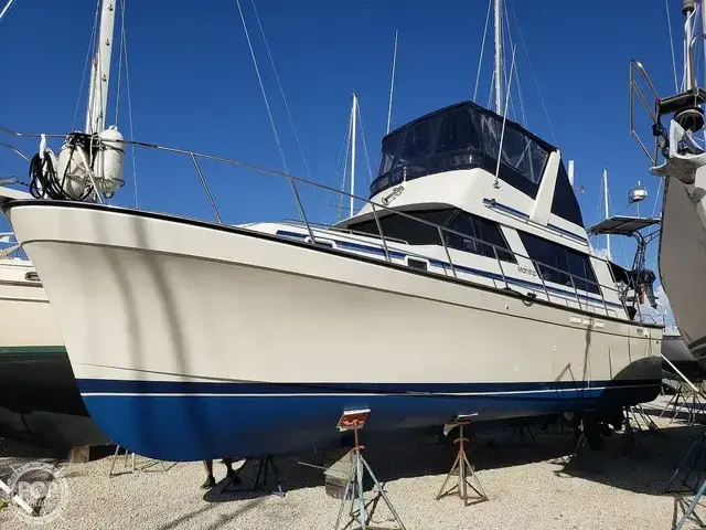 Mainship Boats 36 Sedan