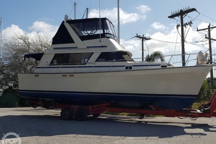 Mainship 36 Sedan