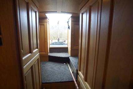 Narrowboat Jonathan Wilson Josher Style