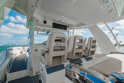 Boston Whaler 300 Outrage