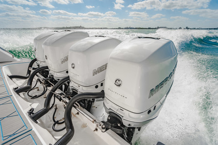 Boston Whaler 300 Outrage