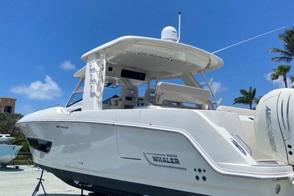 Boston Whaler 300 Outrage