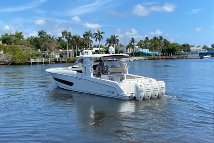 Boston Whaler 300 Outrage