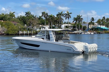 Boston Whaler 300 Outrage