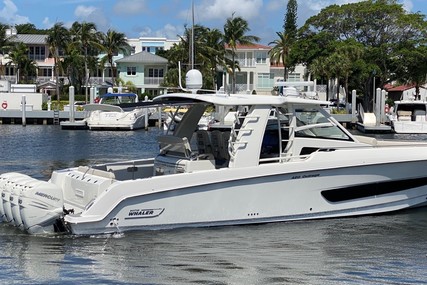 Boston Whaler 300 Outrage