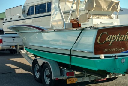 Jarrett Bay Center Console