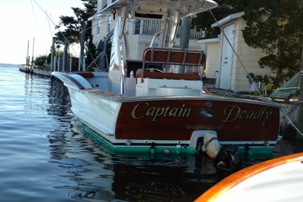 Jarrett Bay Center Console