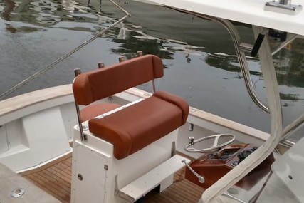 Jarrett Bay Center Console