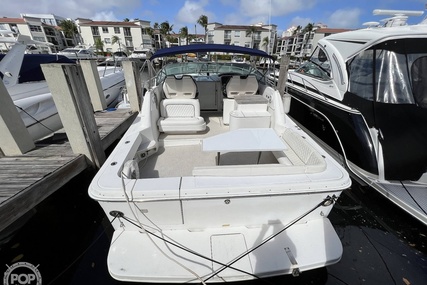 Sea Ray 330 Express Cruiser