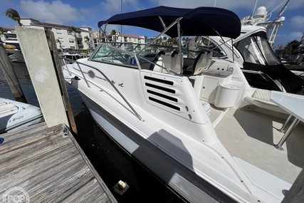 Sea Ray 330 Express Cruiser