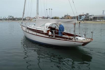 Hinckley Pilot Sloop