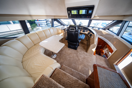 Carver Voyager PilotHouse