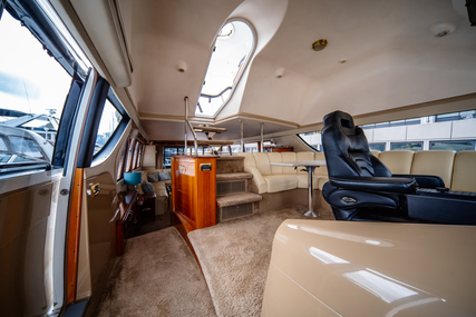 Carver Voyager PilotHouse