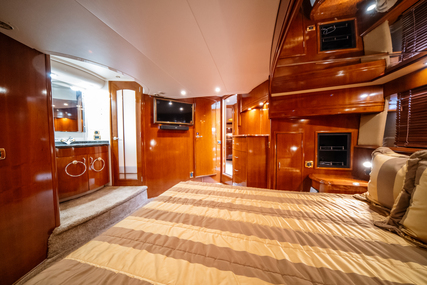 Carver Voyager PilotHouse