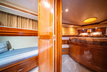 Carver Voyager PilotHouse