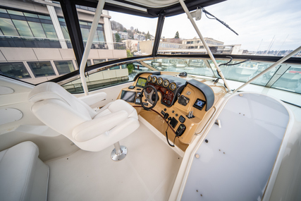 Carver Voyager PilotHouse