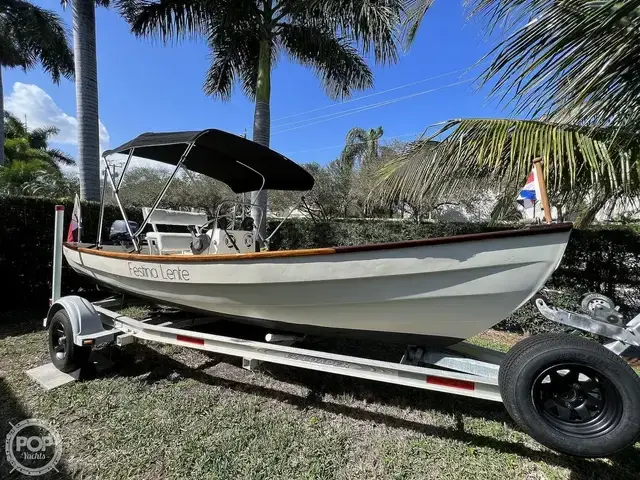 Holby Marine 17 Bristol Skiff