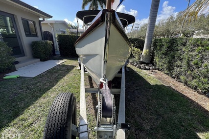 Holby Marine 17 Bristol Skiff