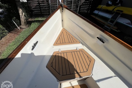 Holby Marine 17 Bristol Skiff