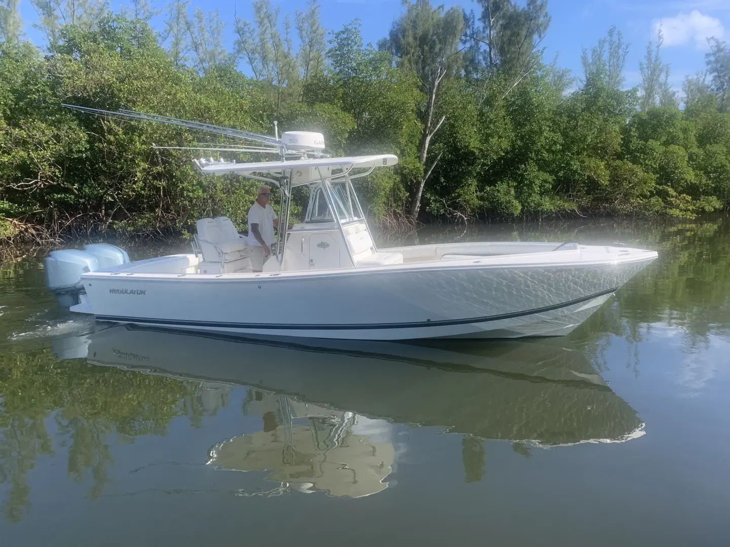 2010 Regulator 26 fs