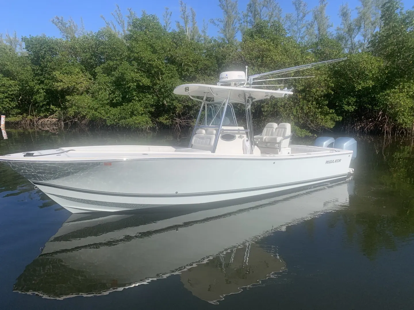 2010 Regulator 26 fs