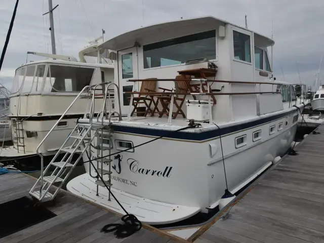 Hatteras 44 TC