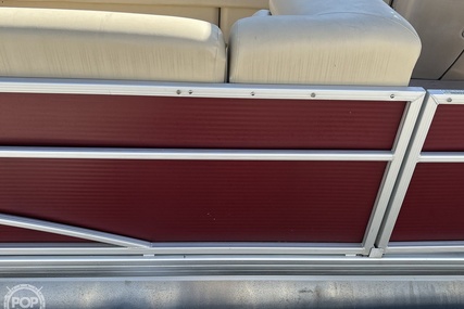 Godfrey Pontoon Sweetwater Premium Series 220 WB