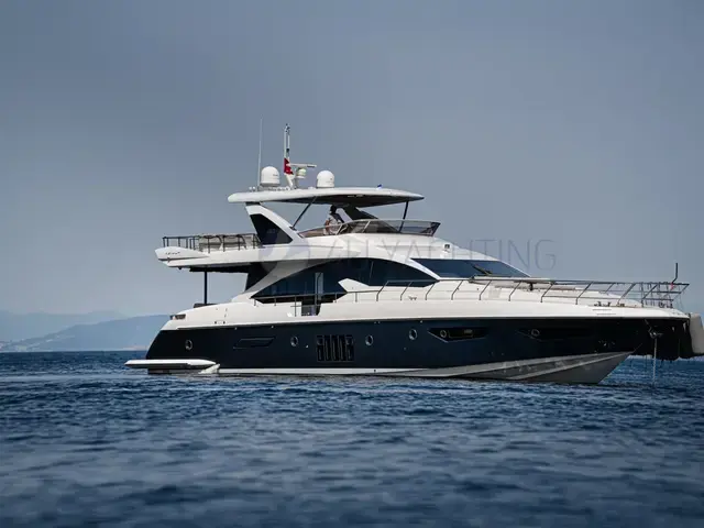 Azimut 80