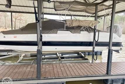 Hurricane SunDeck Sport 231 CC