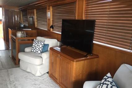 Hatteras 75 Sport Deck