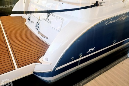 Chris Craft 300 Express Cruiser