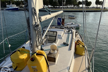 Cape Dory 30