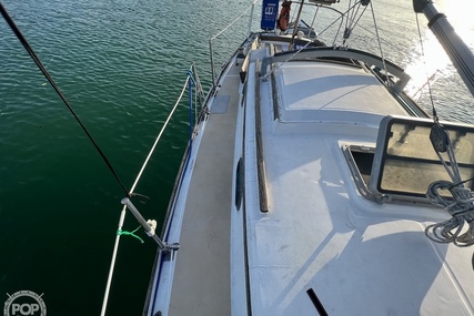 Cape Dory 30