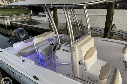 Robalo R202 Explorer