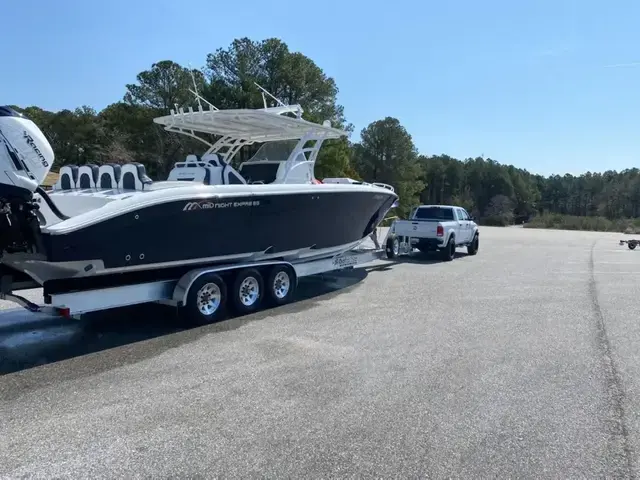 Midnight Express 39 Center Console Cuddy