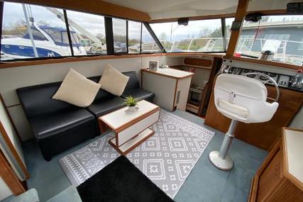 Carver 32 Aft Cabin