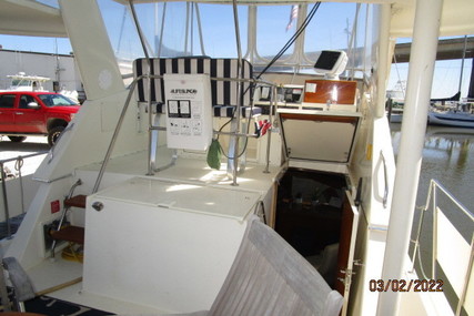 Hatteras 40