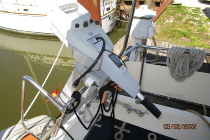 Hatteras 40