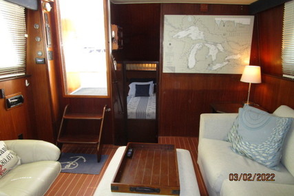 Hatteras 40